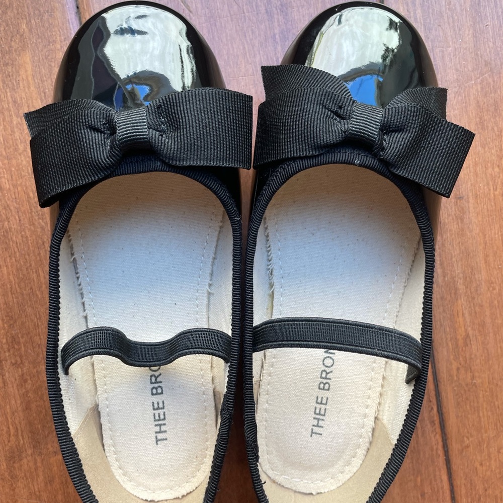 Mary Jane flats (black)